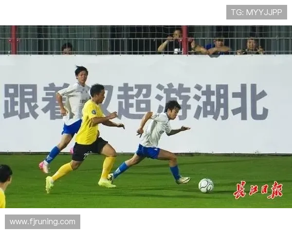 武汉足球队荣登足球技术排行榜首位引领全国足球新风潮