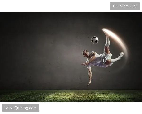 足球明星与糖人艺术的奇妙碰撞展现了运动与创意的完美结合 足球明星与糖人艺术的奇妙碰撞展现了运动与创意的完美结合